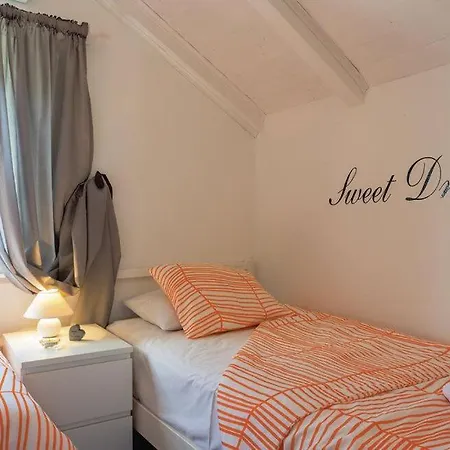 House Dina With Jacuzzi Cavtat